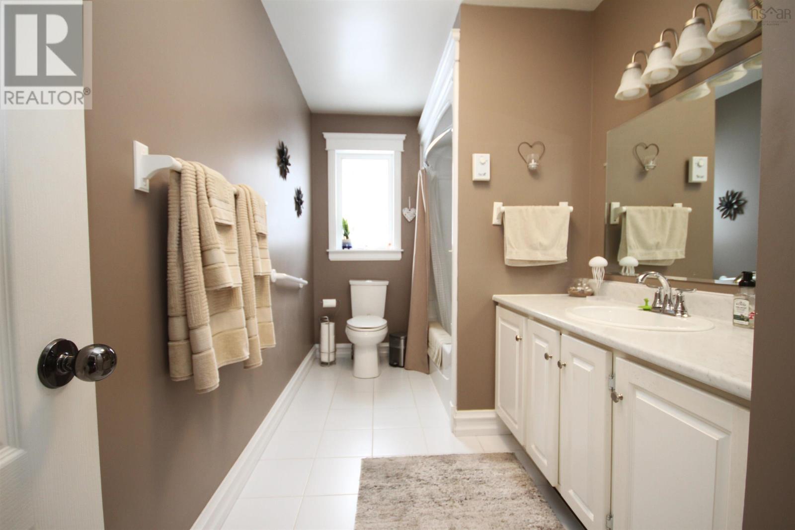 Property 20 of 42 of 13864 Highway 4