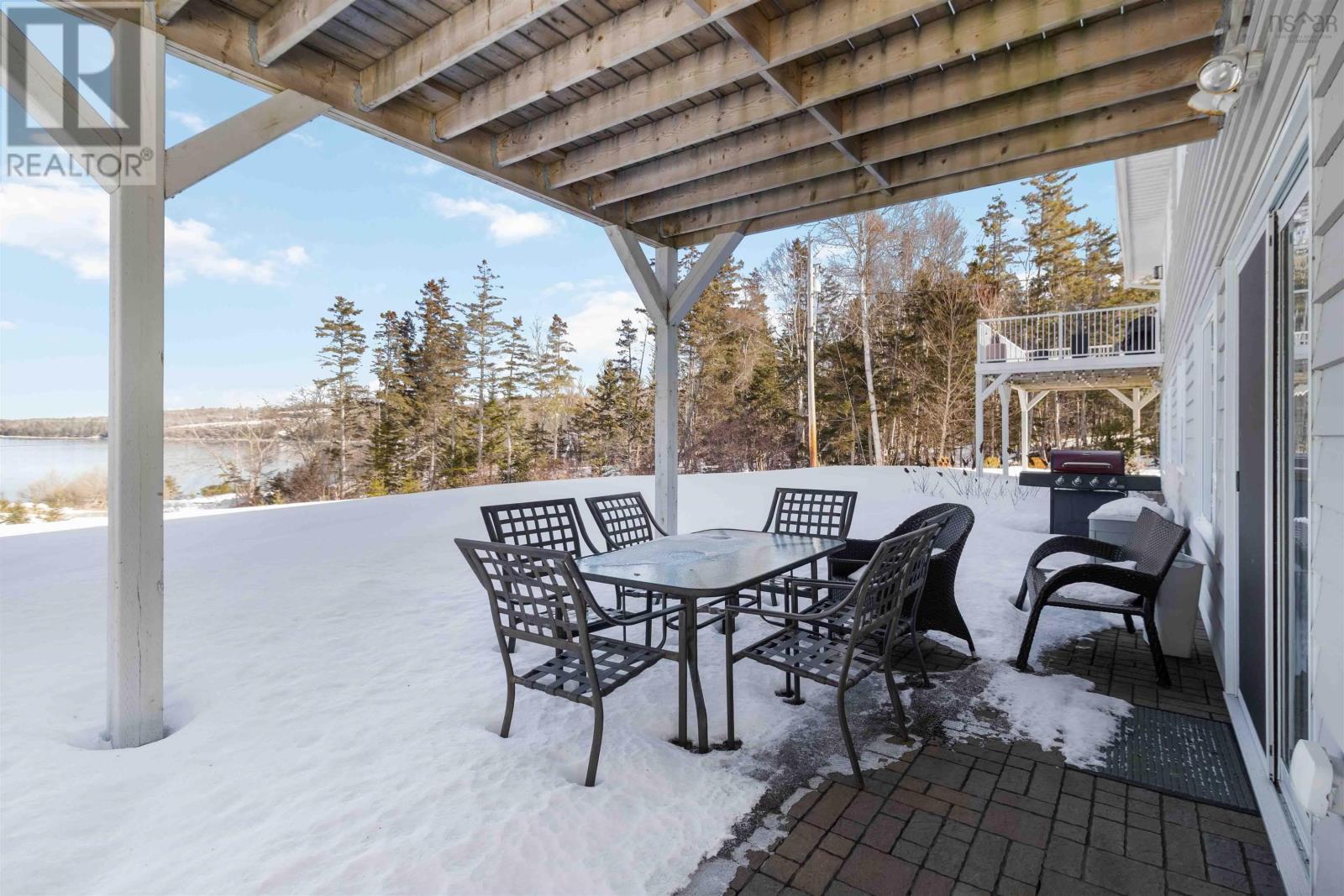 Property 43 of 51 of 4 440 Upper Blandford Road