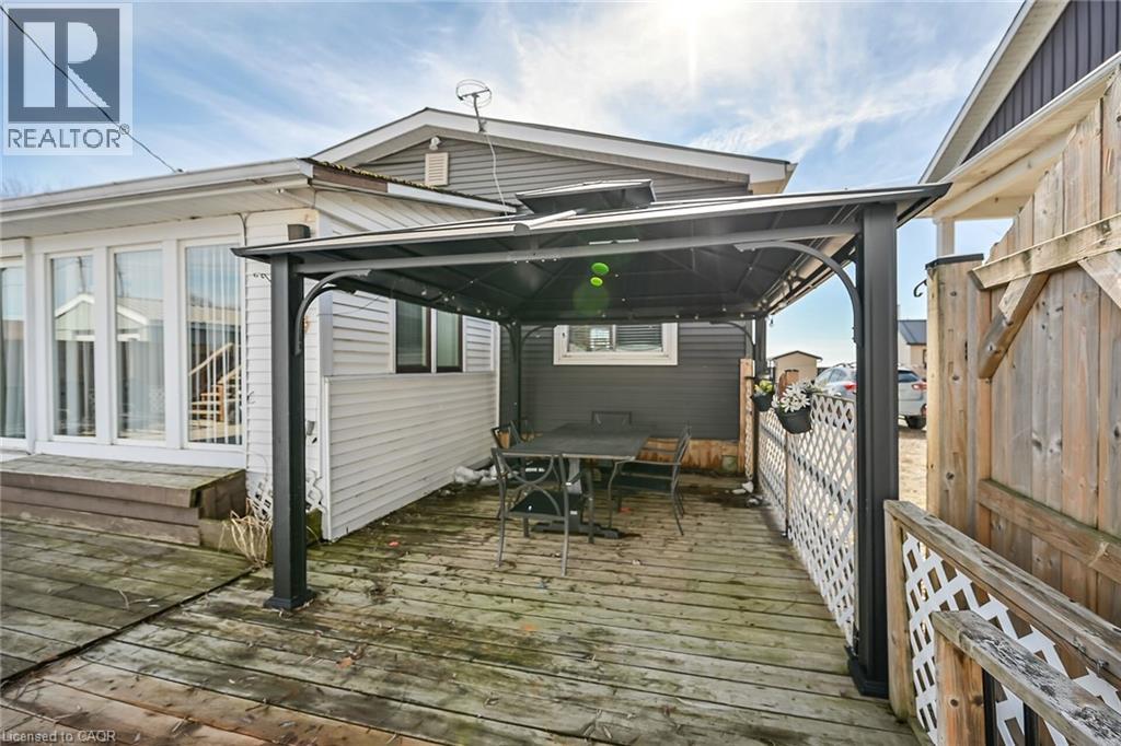 87 LAKESHORE ROAD - 36
