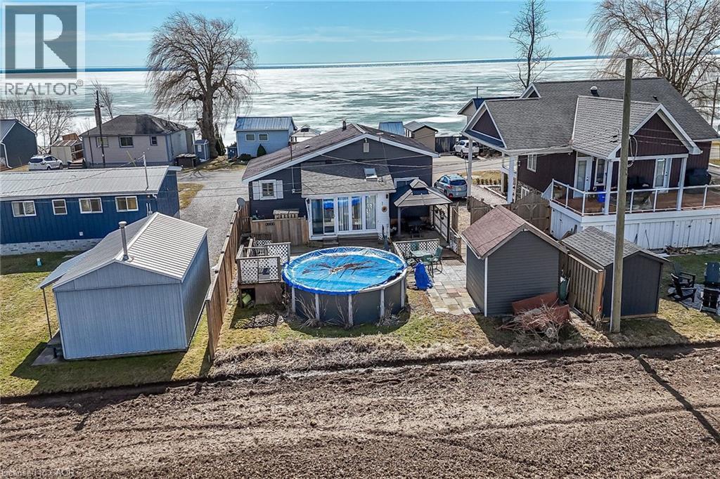 87 LAKESHORE ROAD - 41