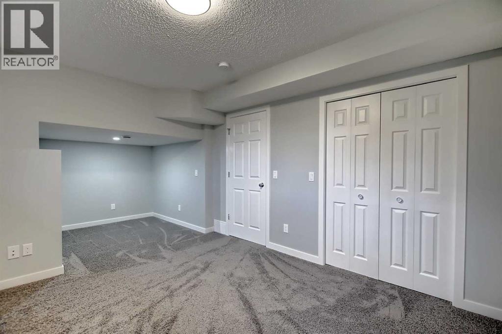 Single Family House 4 Level for Sale in  Copperfield Rise SE Copperfield Calgary 