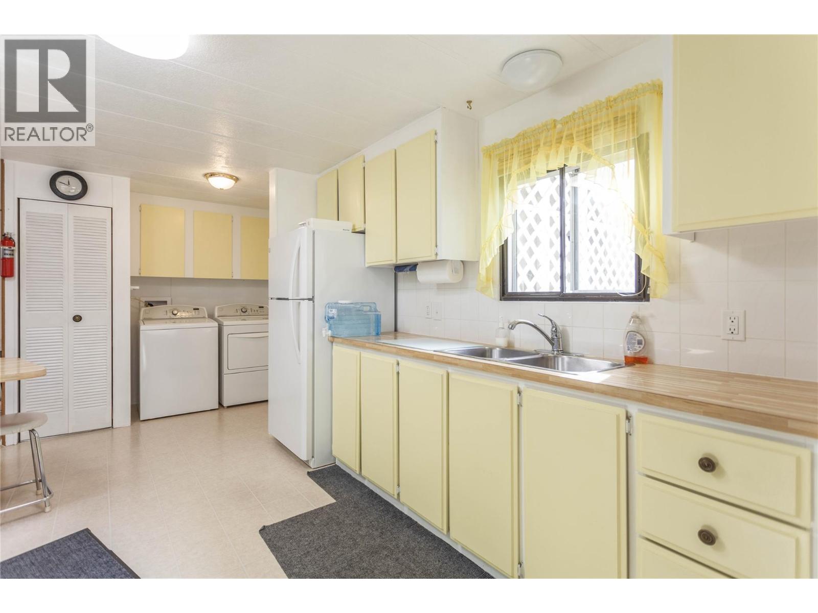 3 12069 Westside Road, Vernon