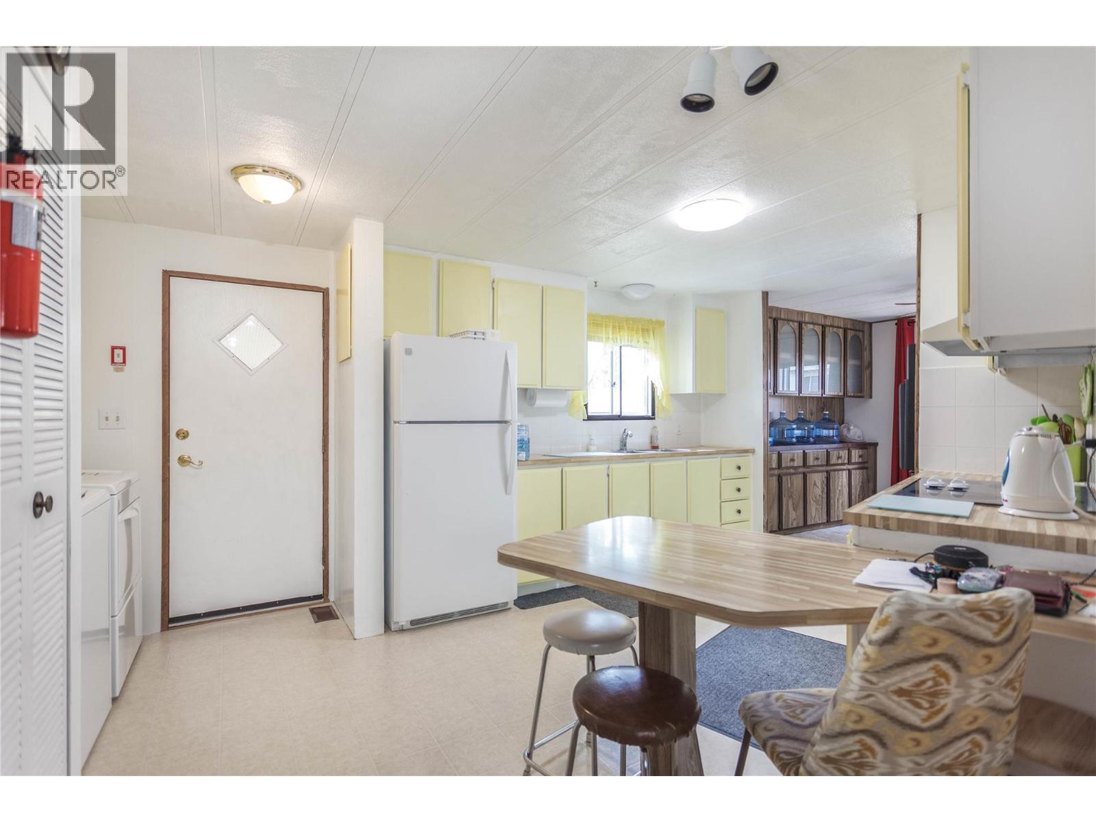 3 12069 Westside Road, Vernon