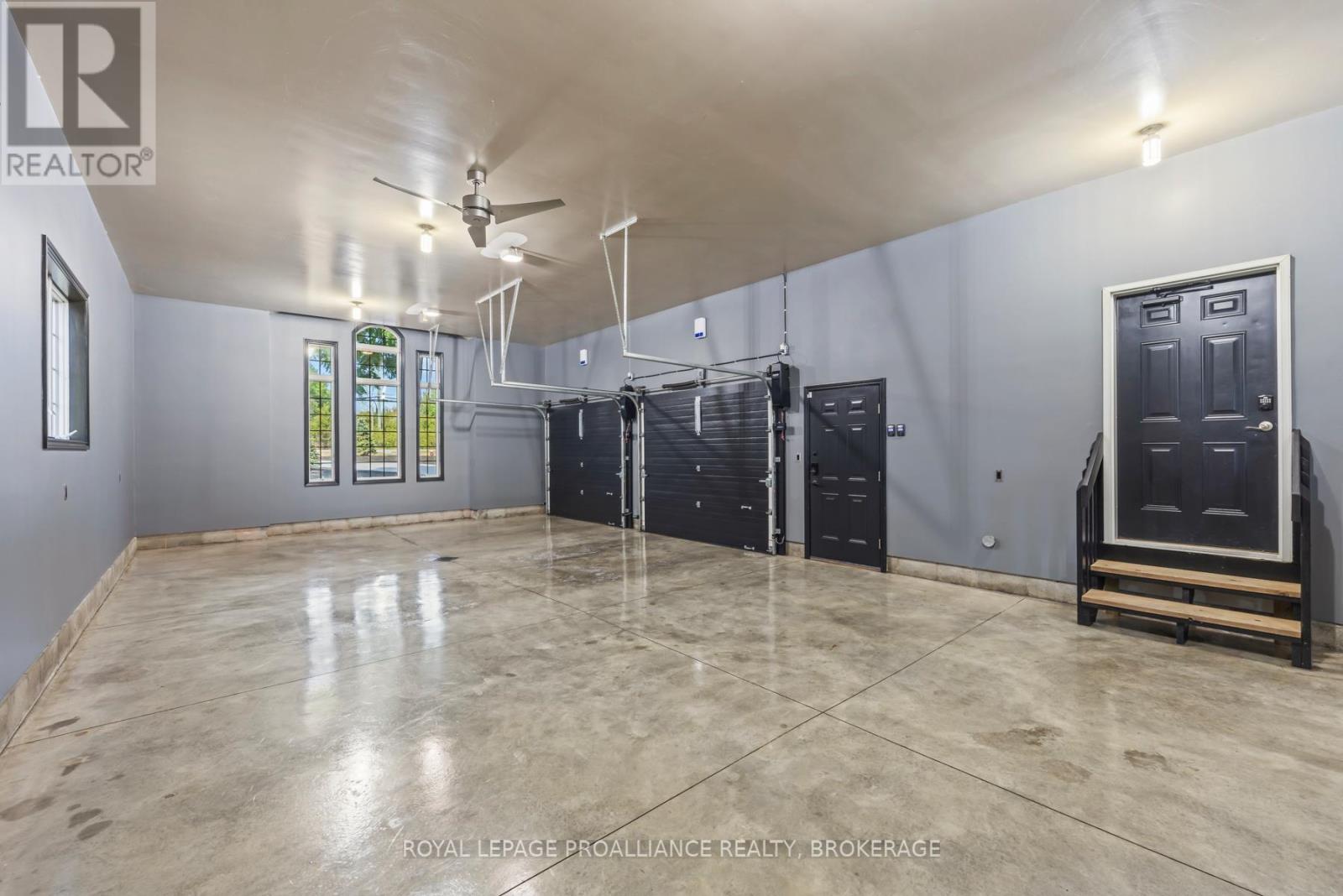 4744 BATH ROAD - 44