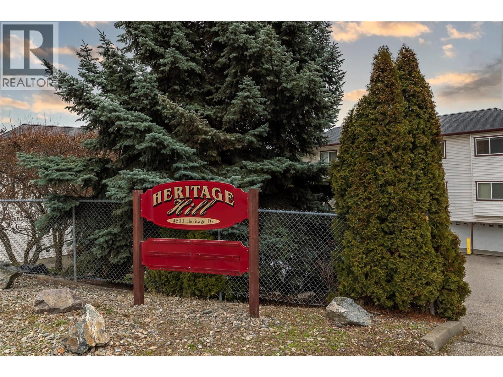 #11 4800 Heritage Drive - 27