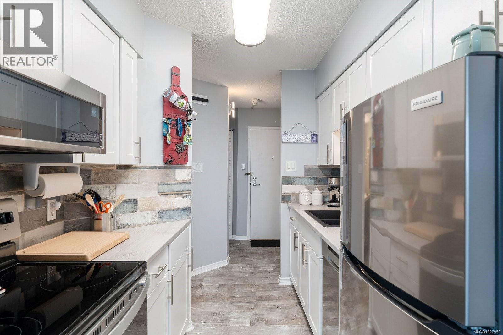 #1407 620 TORONTO ST - 10