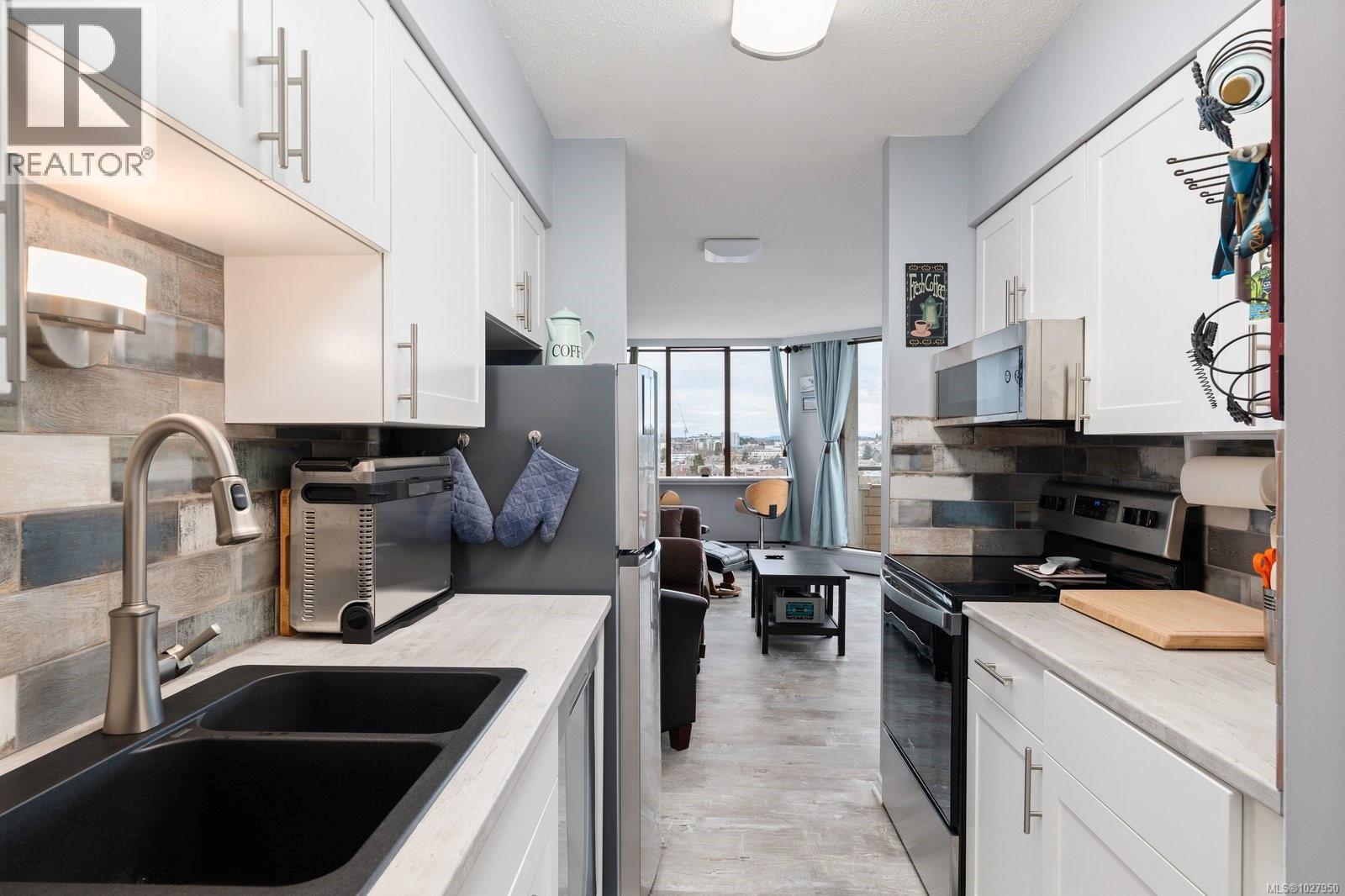 #1407 620 TORONTO ST - 11