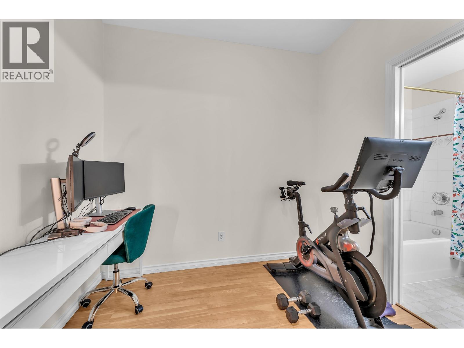 215 2109 ROWLAND STREET, Port Coquitlam