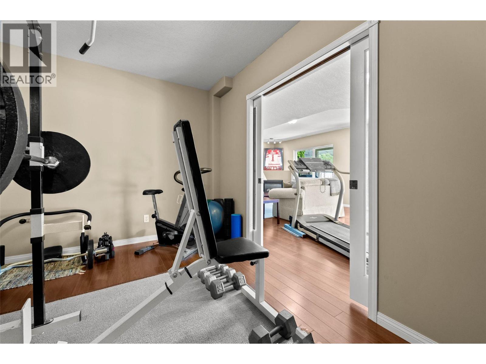 3639 Overlander Drive - 37