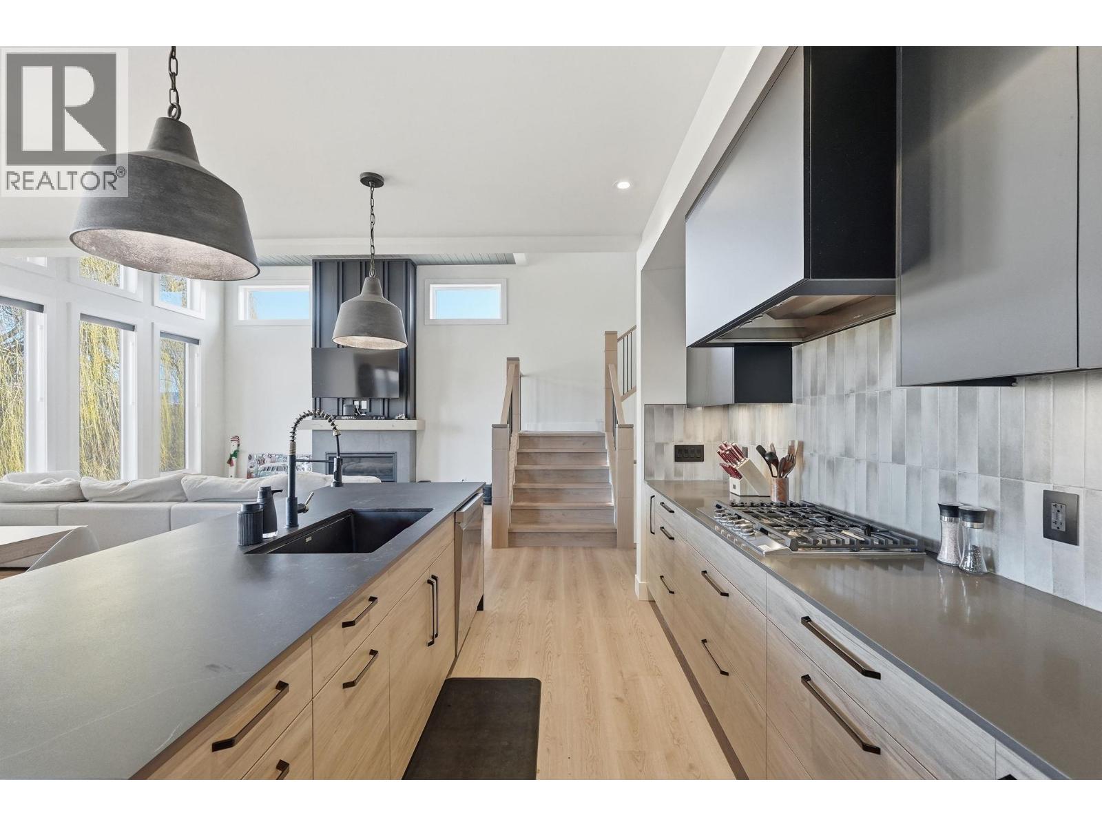 940 Bull Crescent - 14