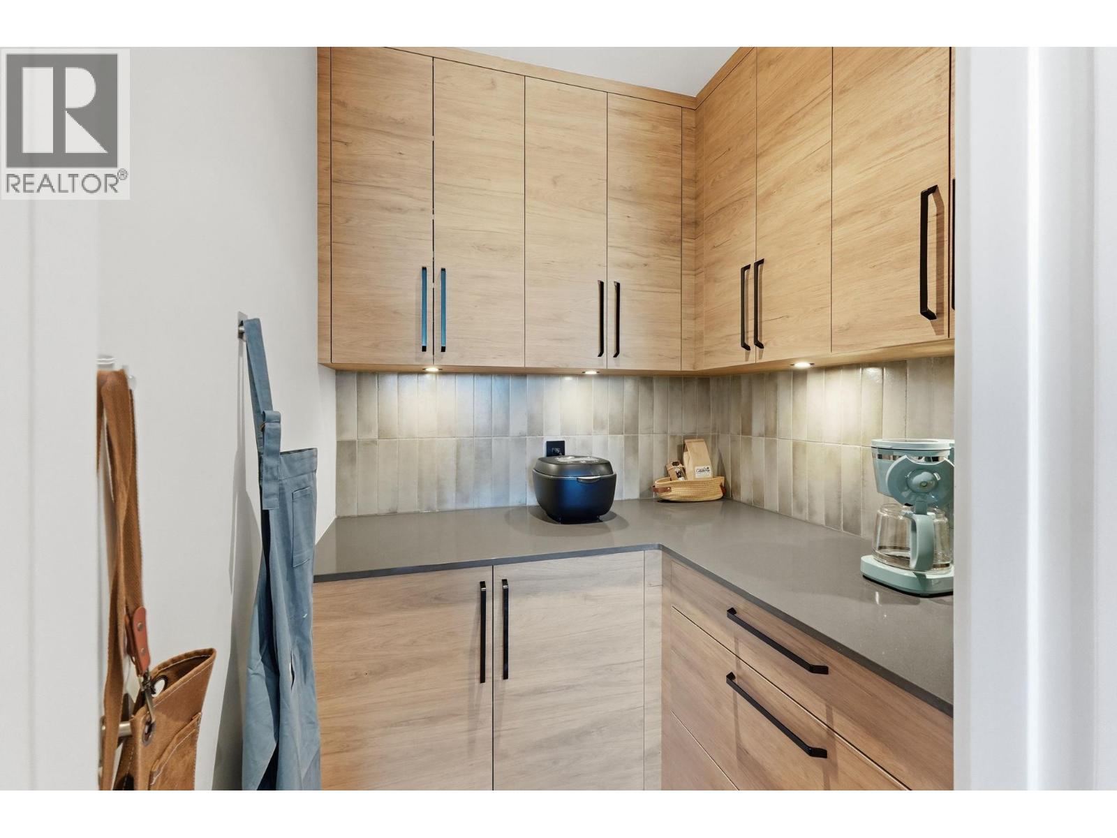  940 Bull Crescent, Kelowna