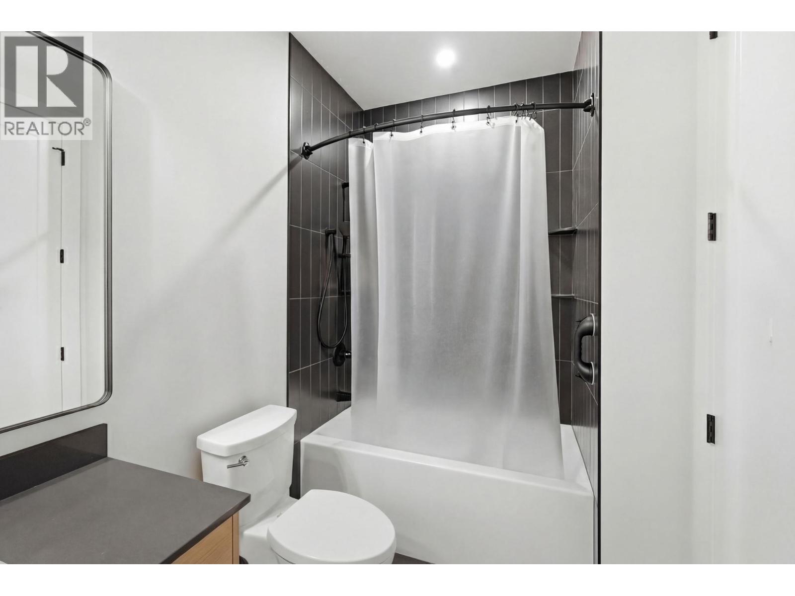  940 Bull Crescent, Kelowna