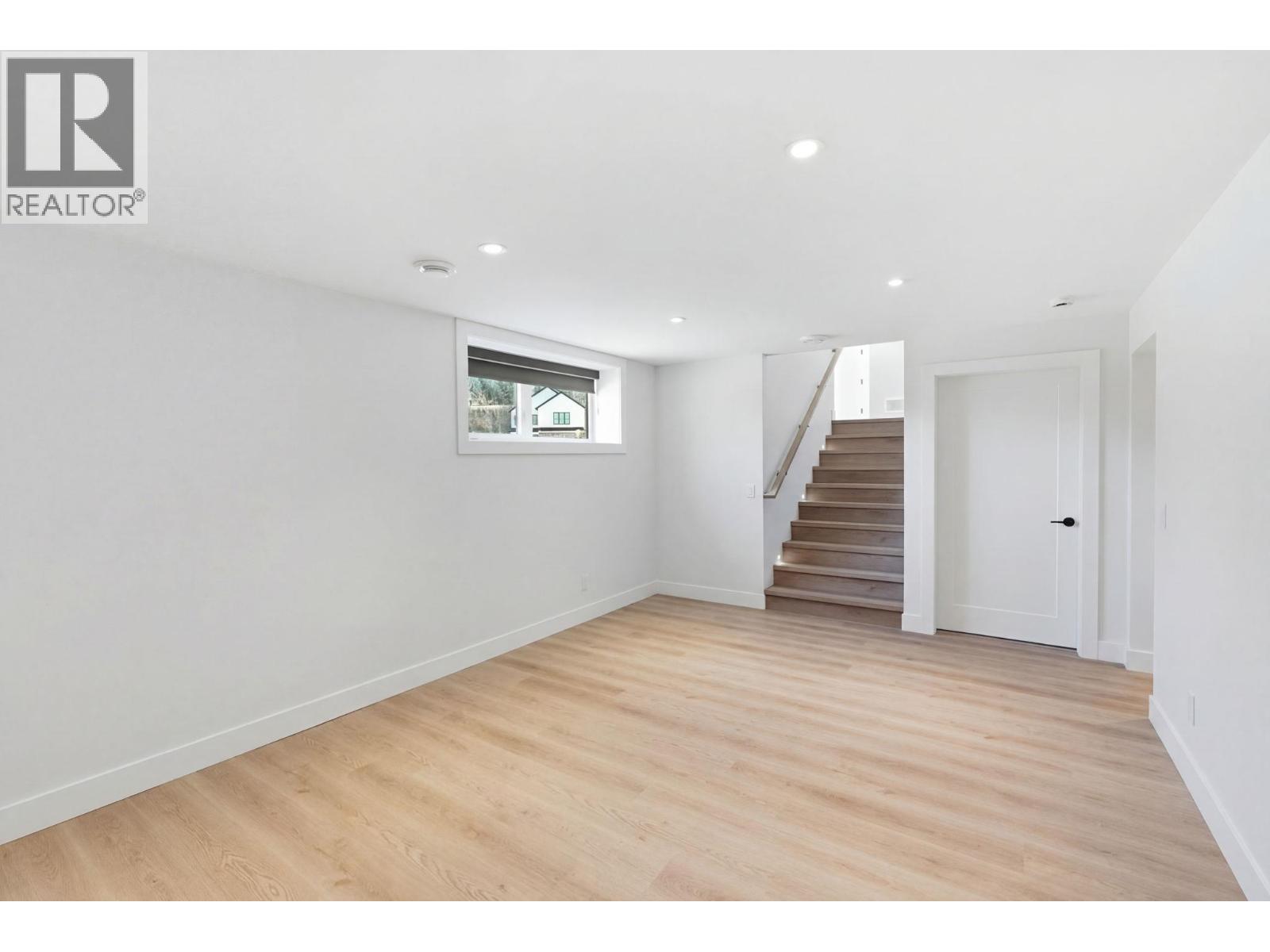 940 Bull Crescent - 39