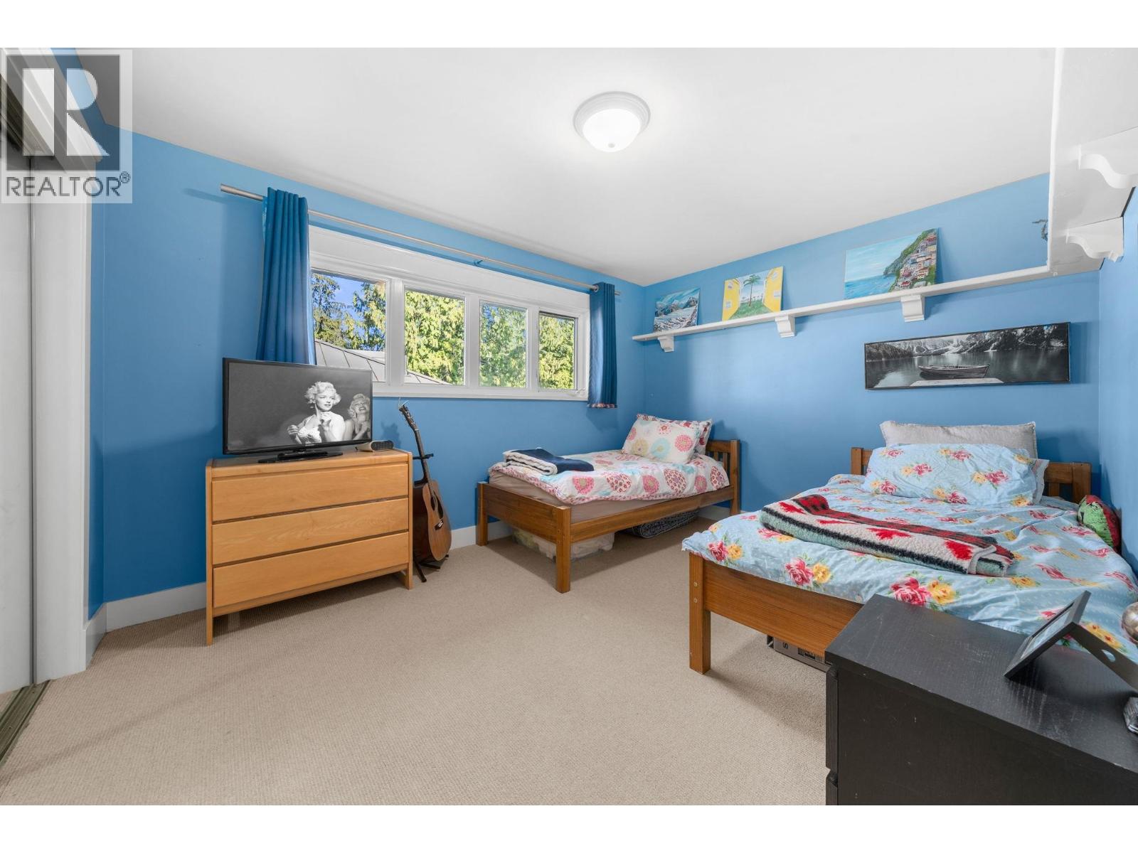 759 WINONA AVENUE, North Vancouver