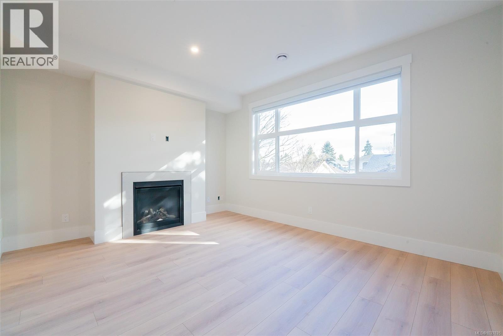 #109 1615 NORTHFIELD RD - Image 2