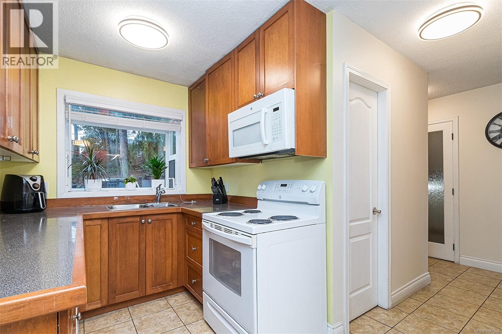 3026 Glen Lake Rd - 14