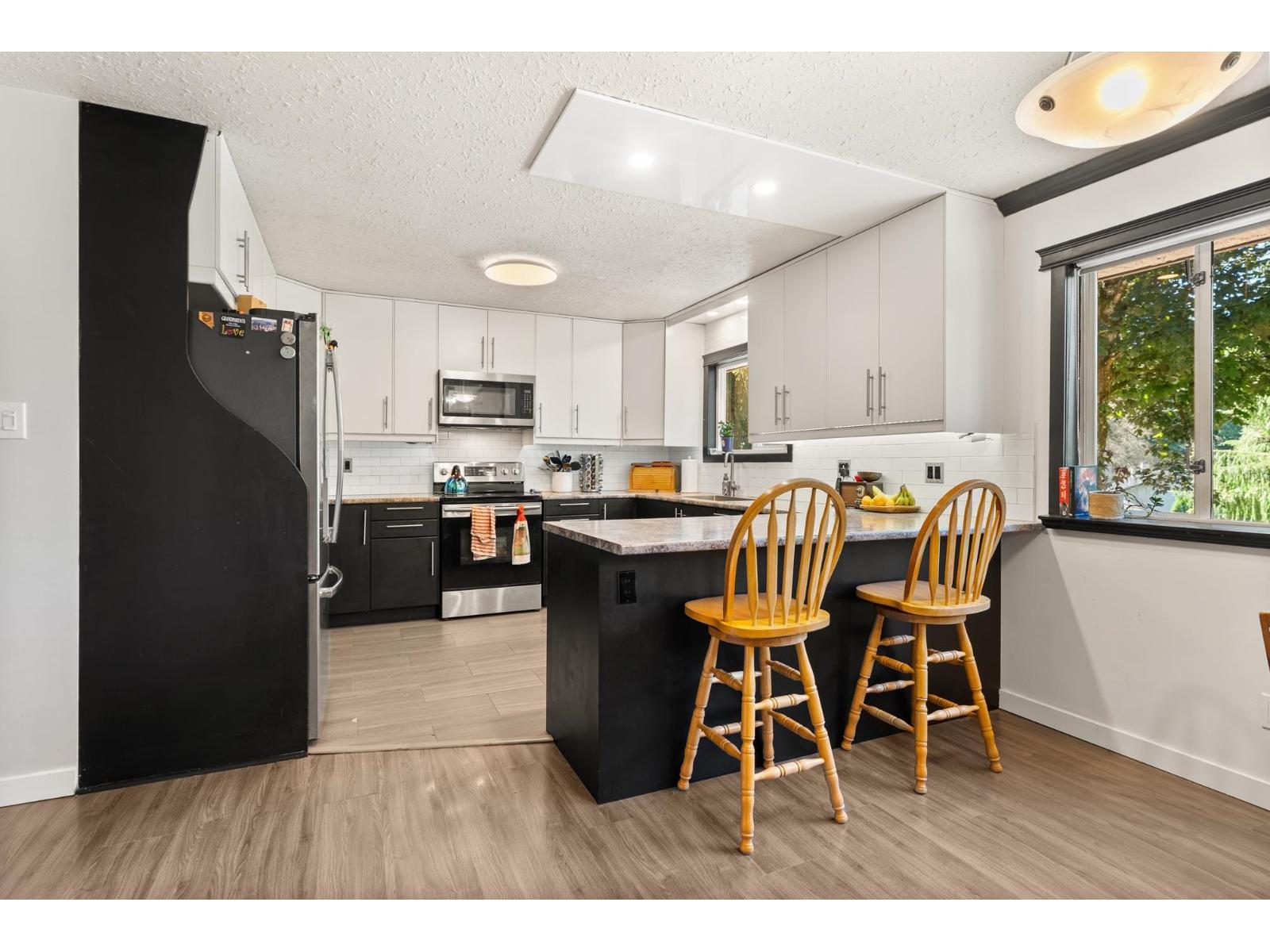 194 CLOVERMEADOW CRESCENT, Langley