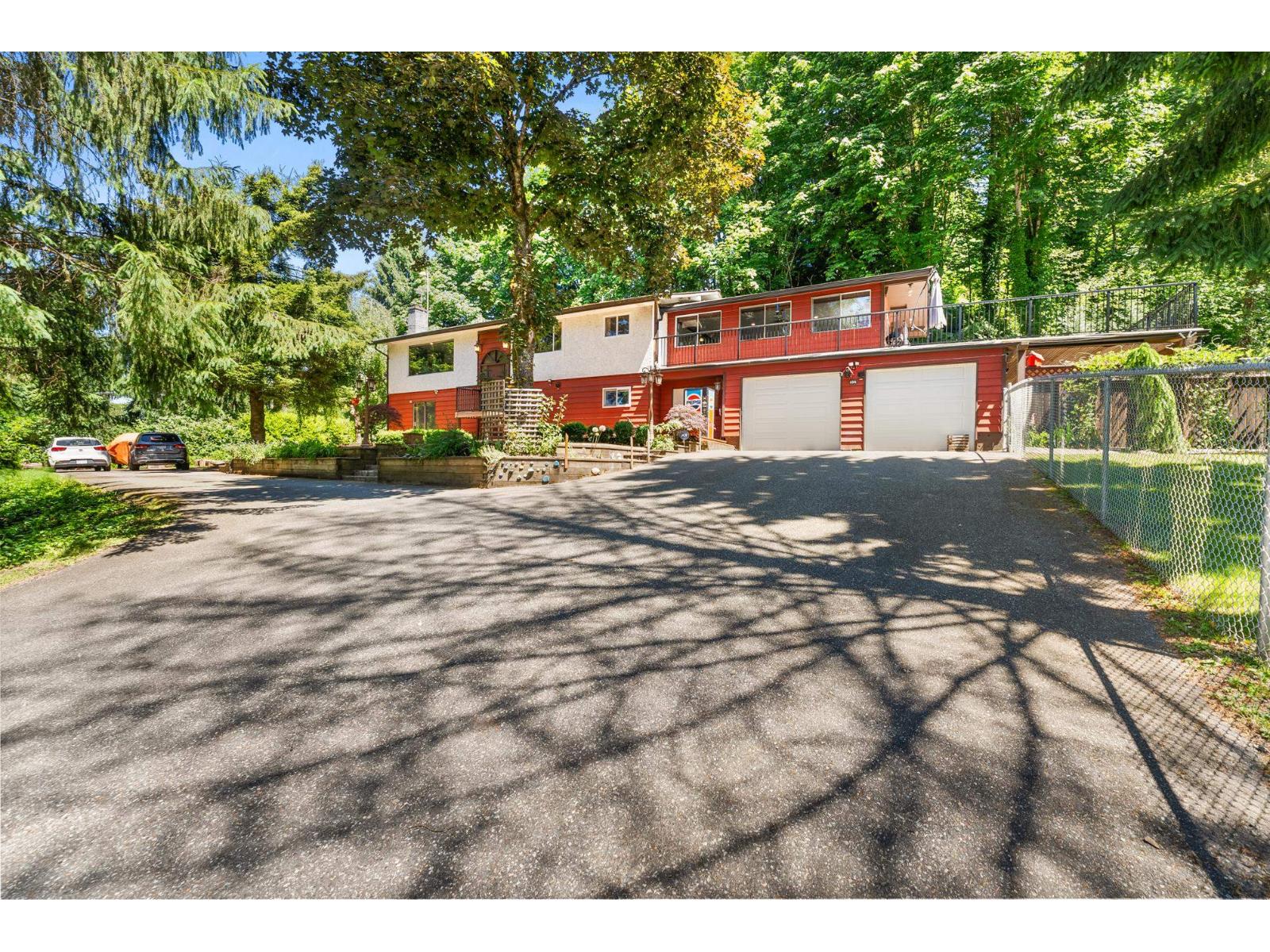 194 CLOVERMEADOW CRESCENT, Langley