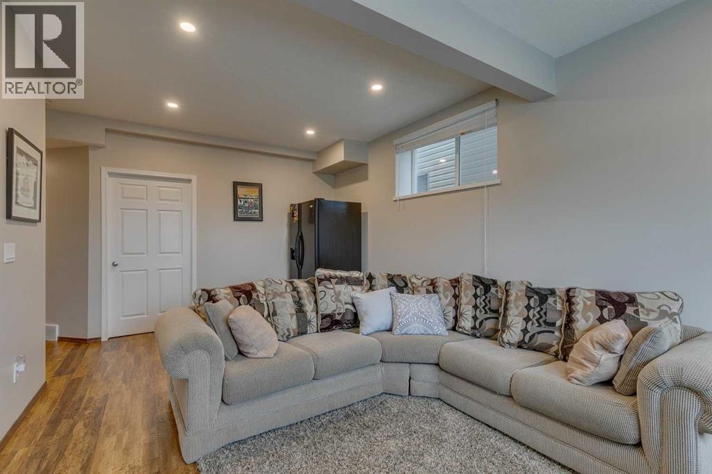 Single Family House for Sale in  Royal Oak Terrace NW Royal Oak Calgary 