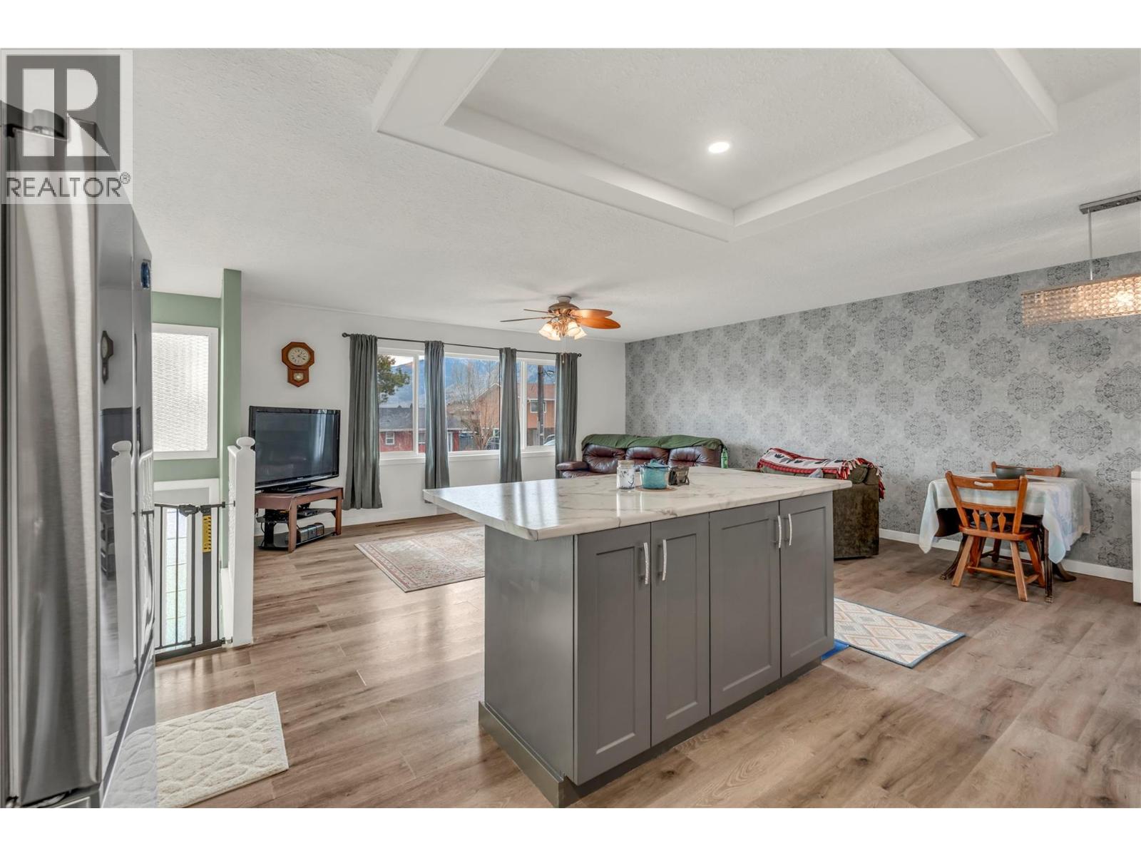  738 KETTLE Avenue, Oliver