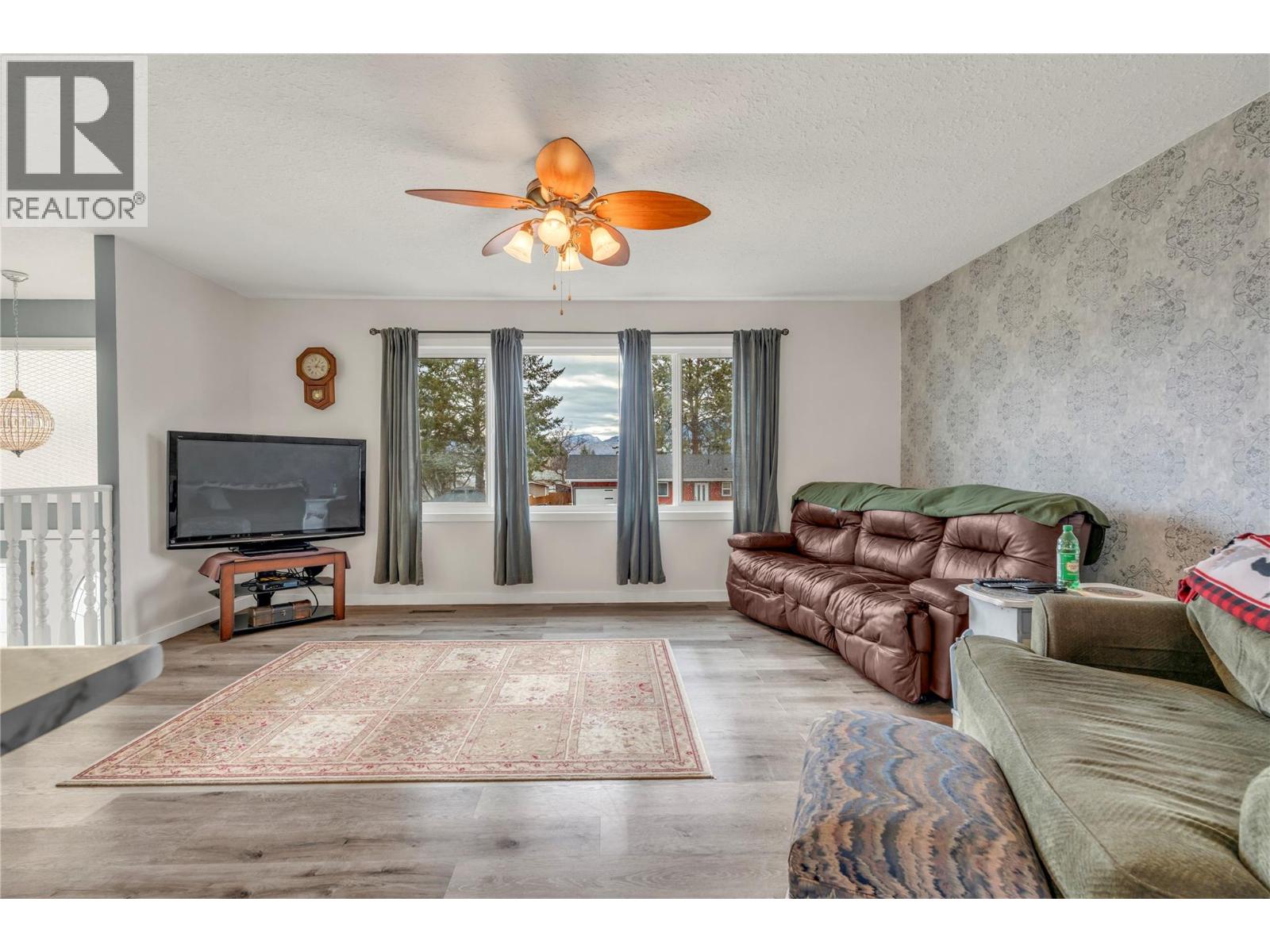  738 KETTLE Avenue, Oliver