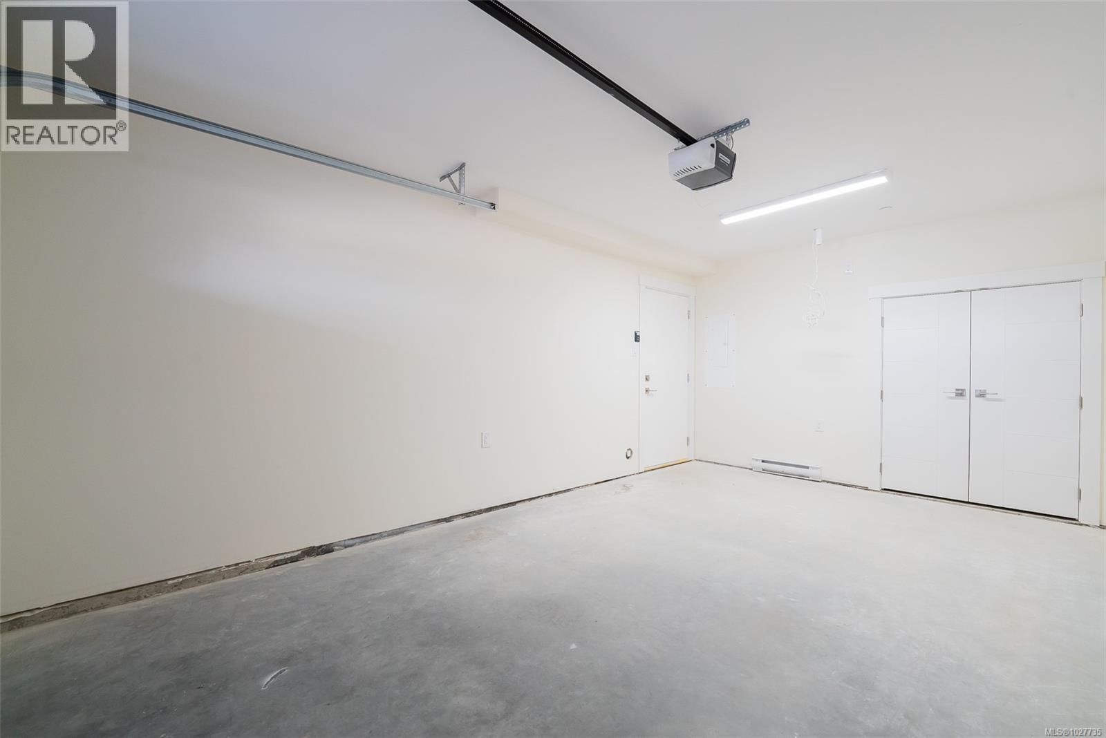 #107 1615 NORTHFIELD RD - 31