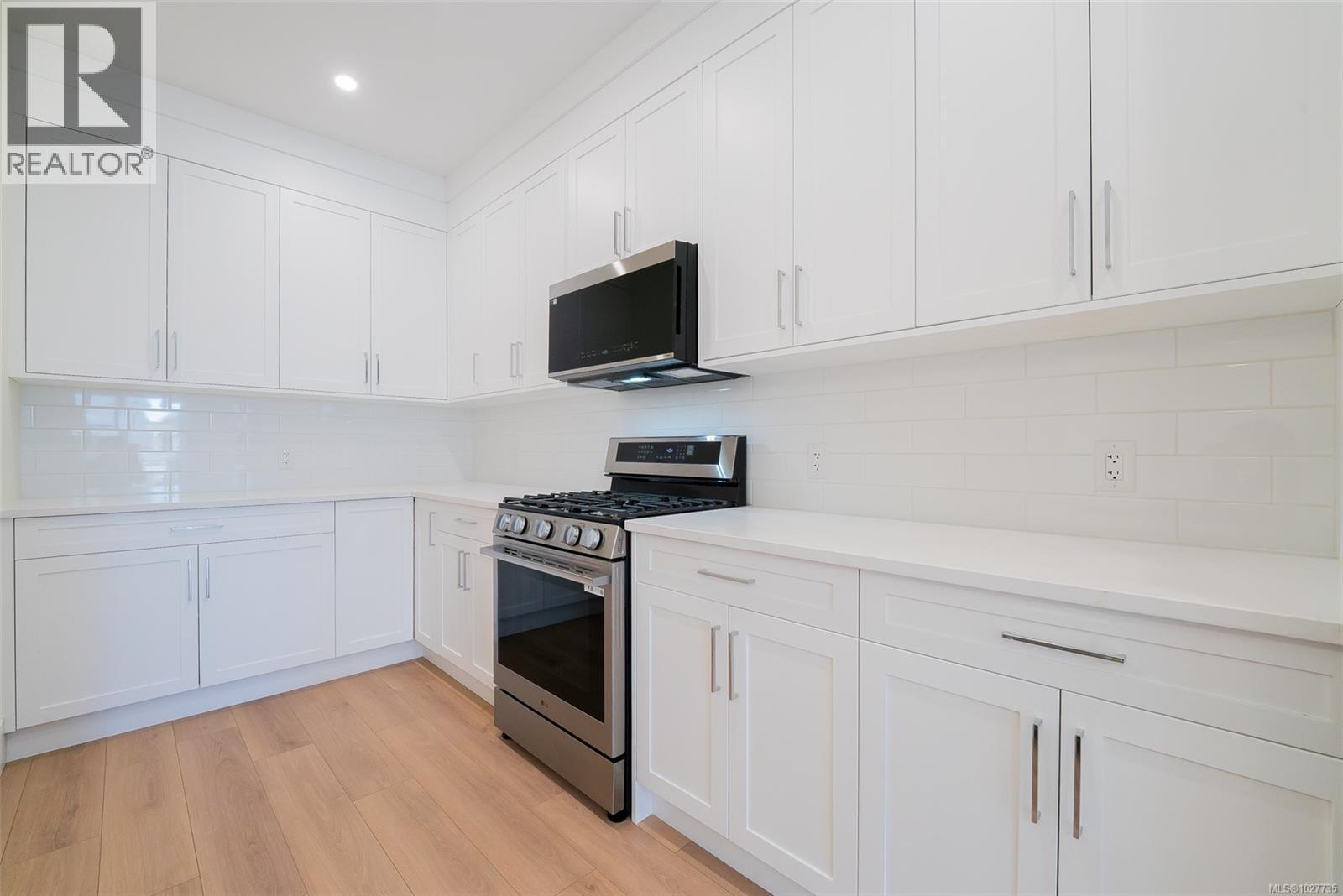 #107 1615 NORTHFIELD RD - 9