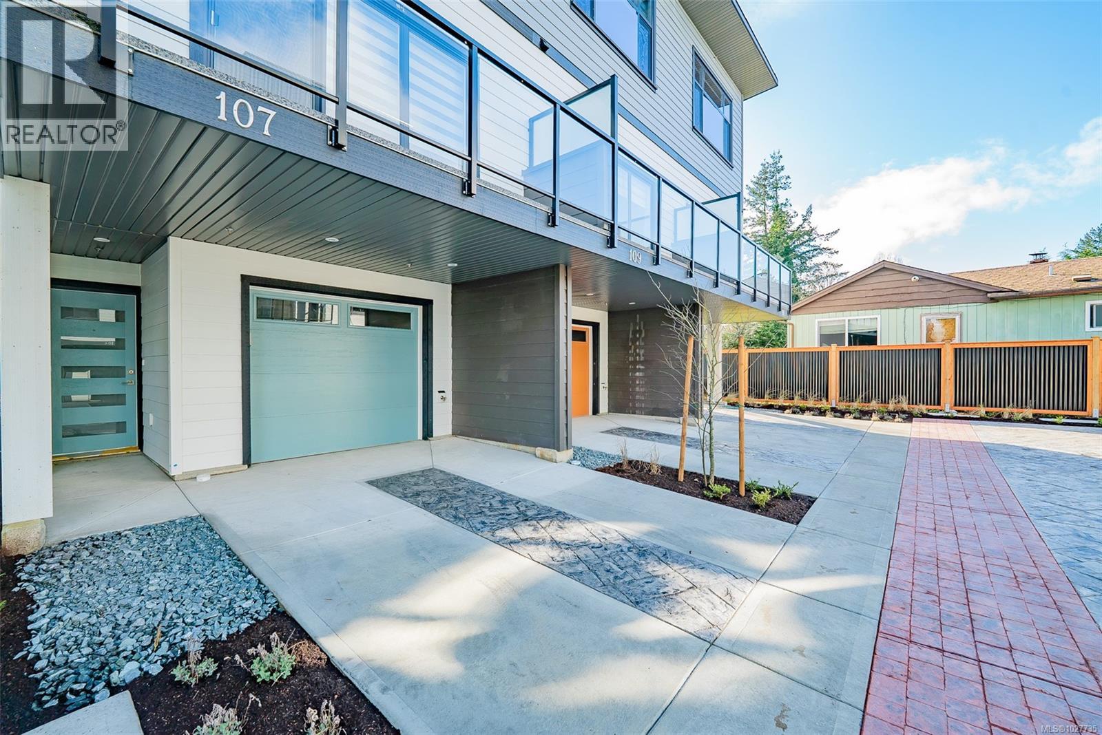 #107 1615 NORTHFIELD RD - 42