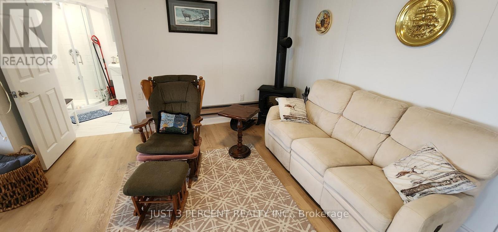 #3 6060 CURTIS POINT ROAD - 12
