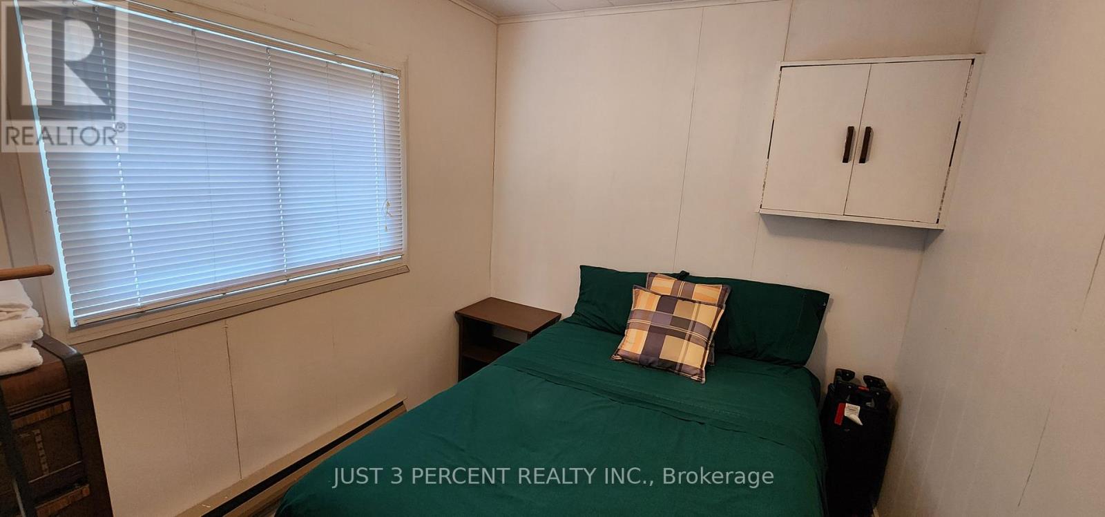 #3 6060 CURTIS POINT ROAD - 29