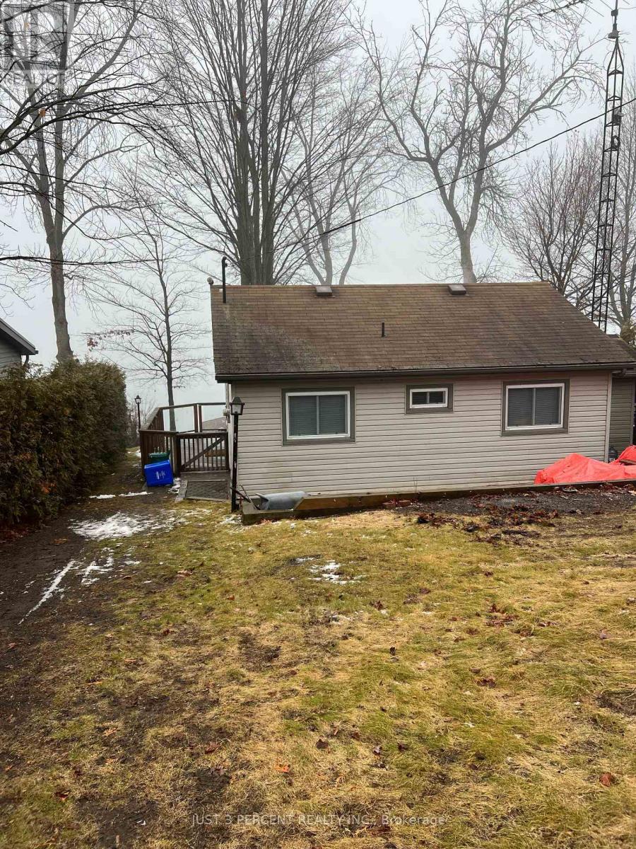 #3 6060 CURTIS POINT ROAD - 36