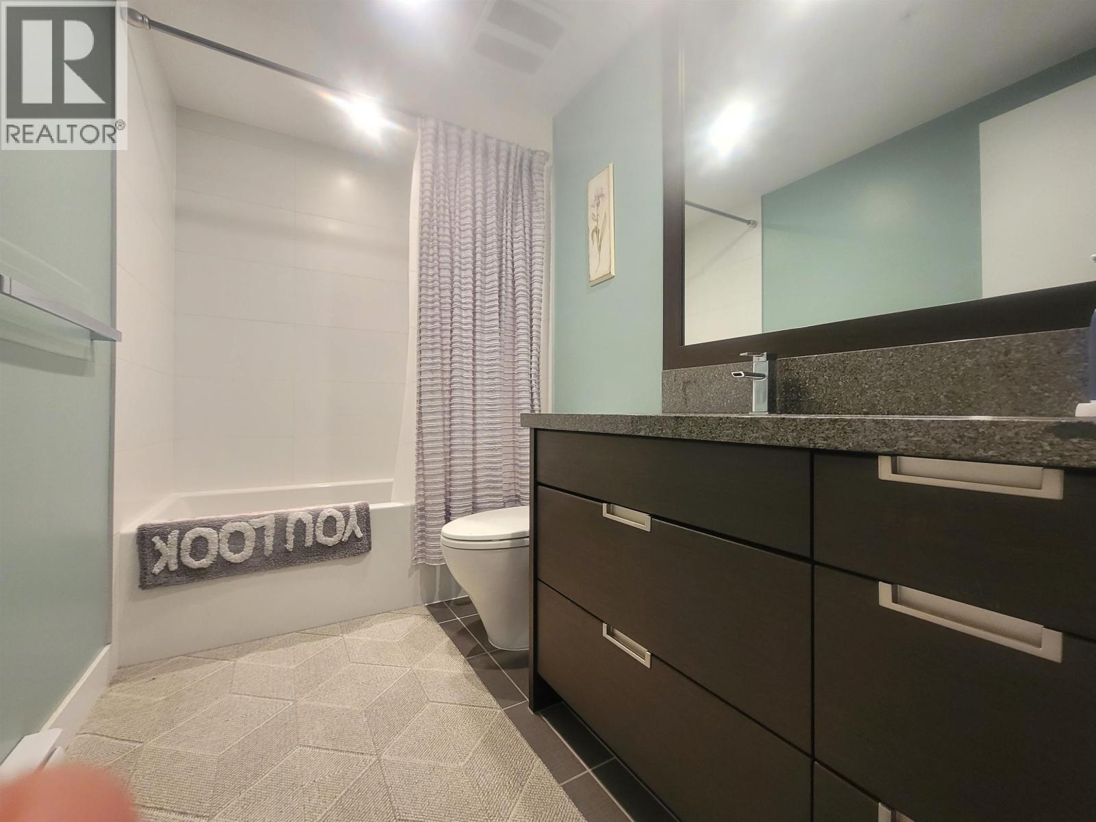 TH2 2077 ROSSER AVENUE, Burnaby