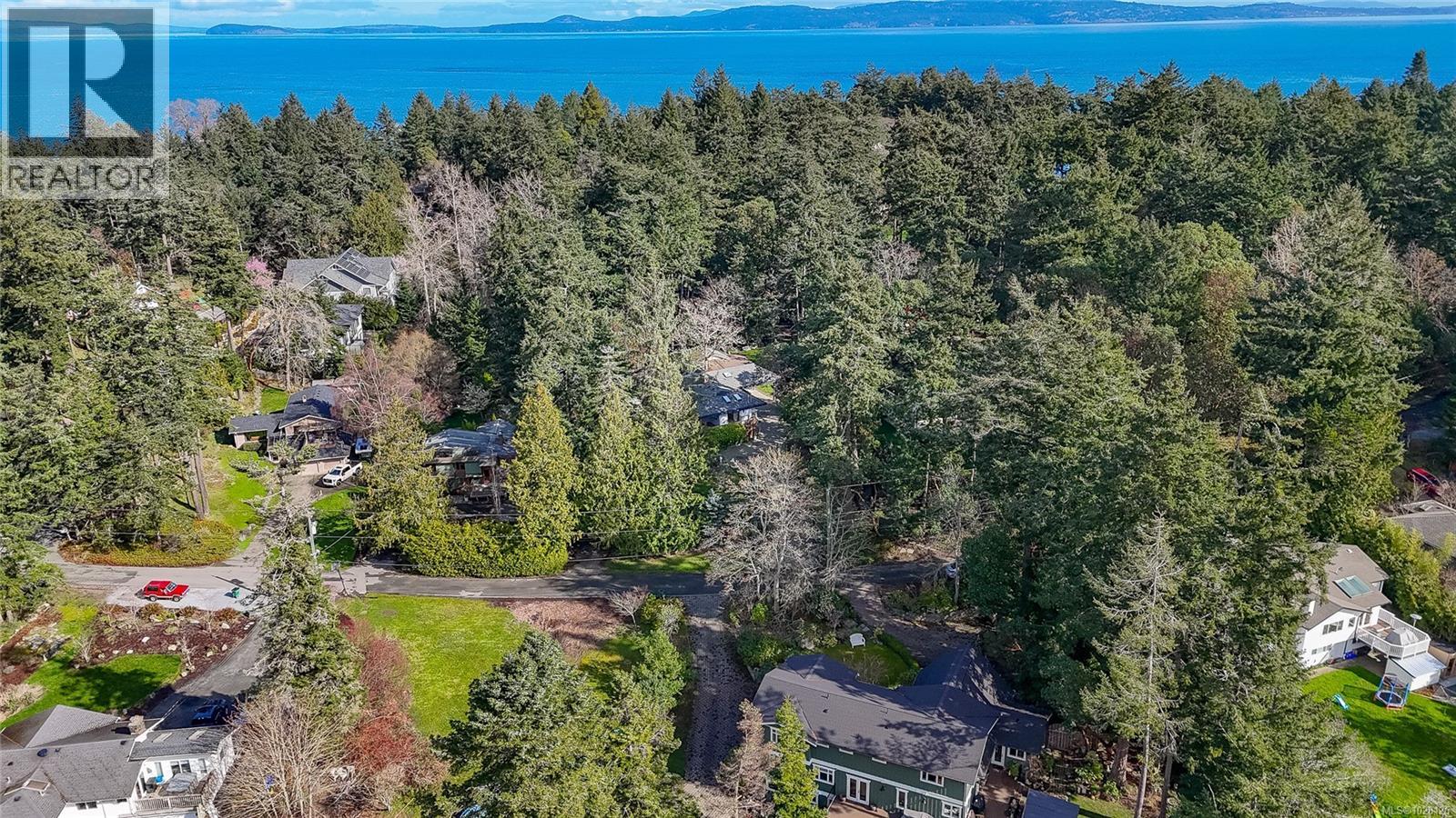 2660 MACDONALD DR E - 46