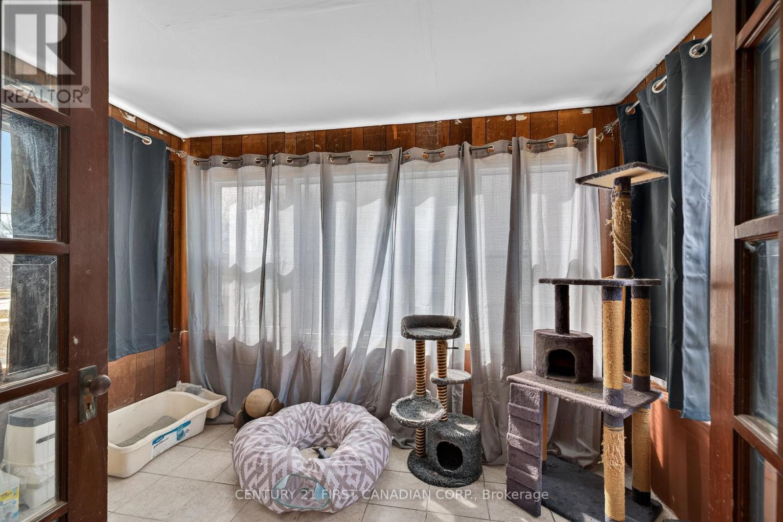 Single Family House for Sale in  MAIN STREET North Middlesex (Parkhill) 