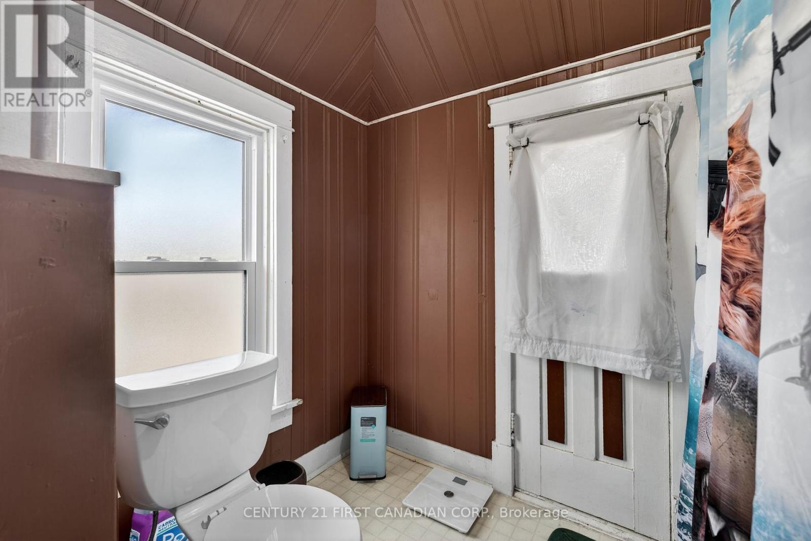 Single Family House for Sale in  MAIN STREET North Middlesex (Parkhill) 