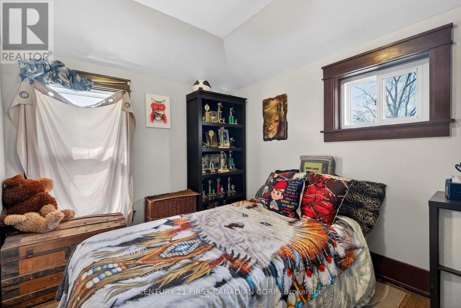 Single Family House for Sale in  MAIN STREET North Middlesex (Parkhill) 