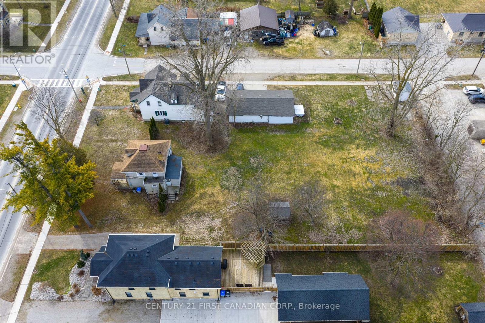 Single Family House for Sale in  MAIN STREET North Middlesex (Parkhill) 