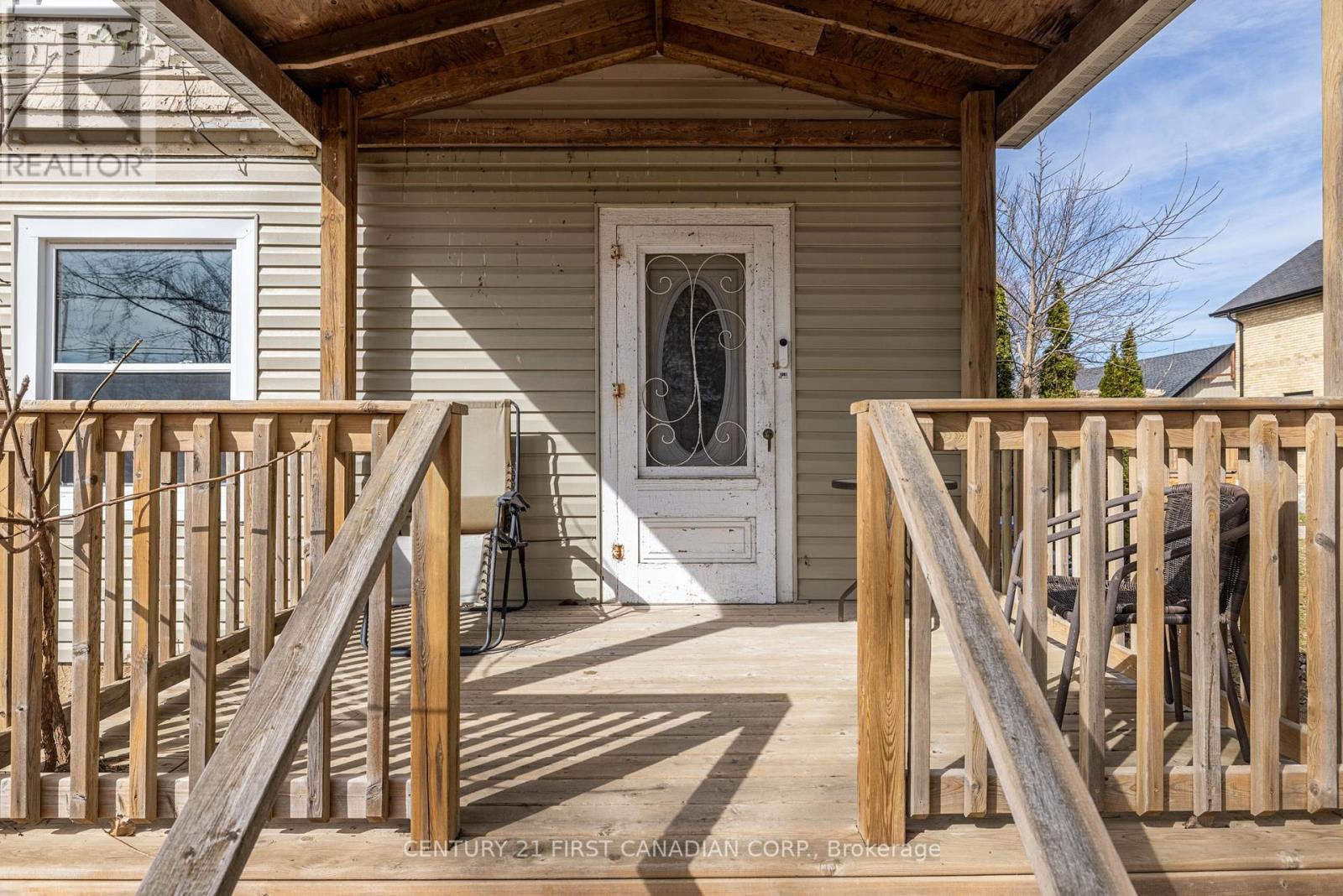 Single Family House for Sale in  MAIN STREET North Middlesex (Parkhill) 