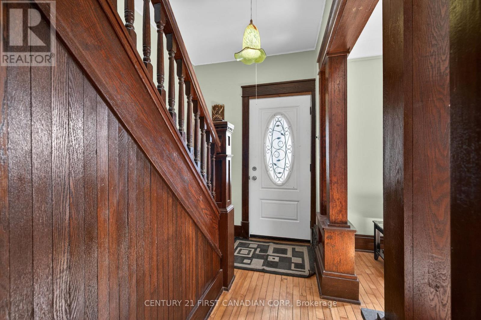 Single Family House for Sale in  MAIN STREET North Middlesex (Parkhill) 