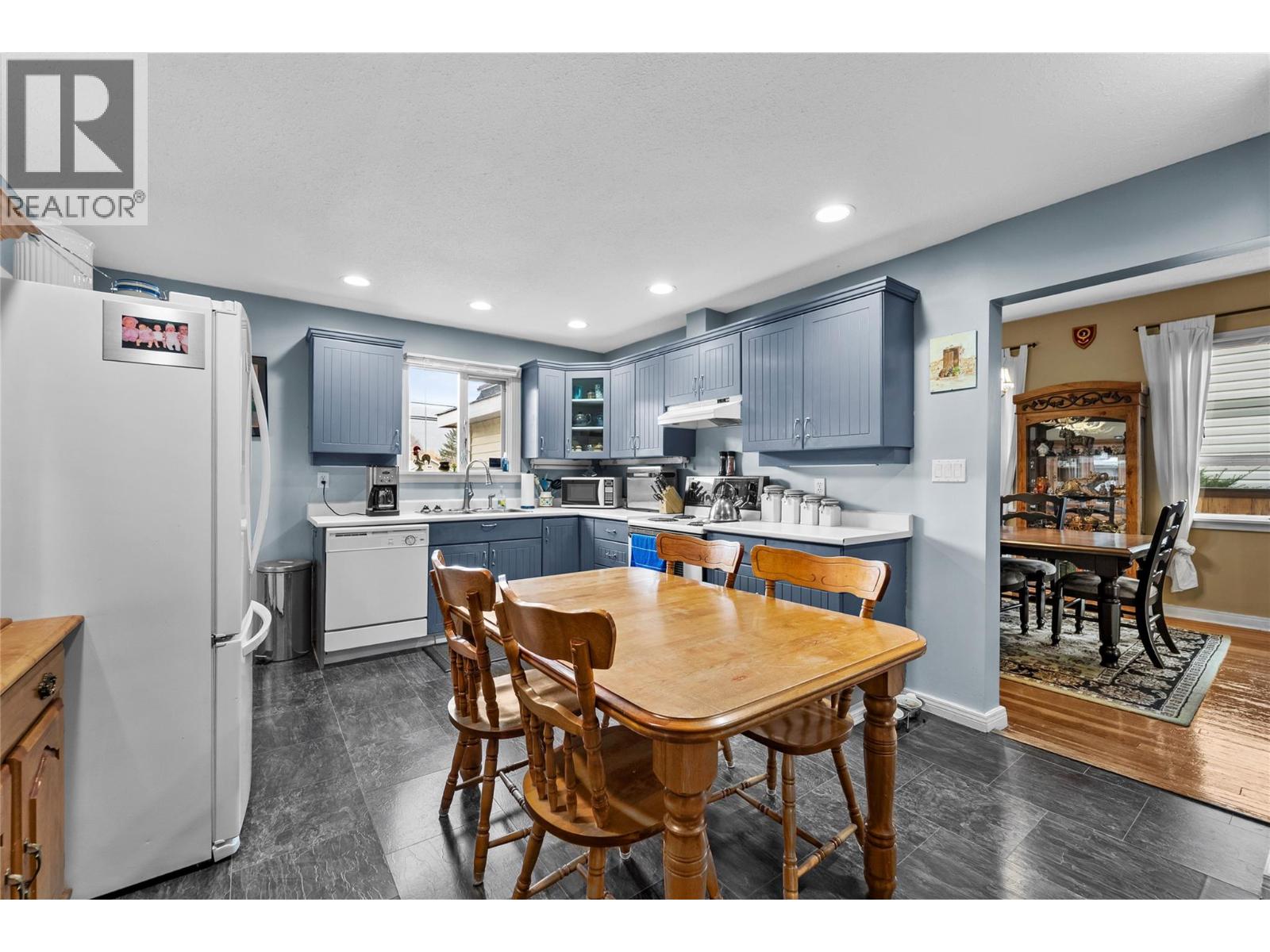 2125 Granite Avenue, Merritt