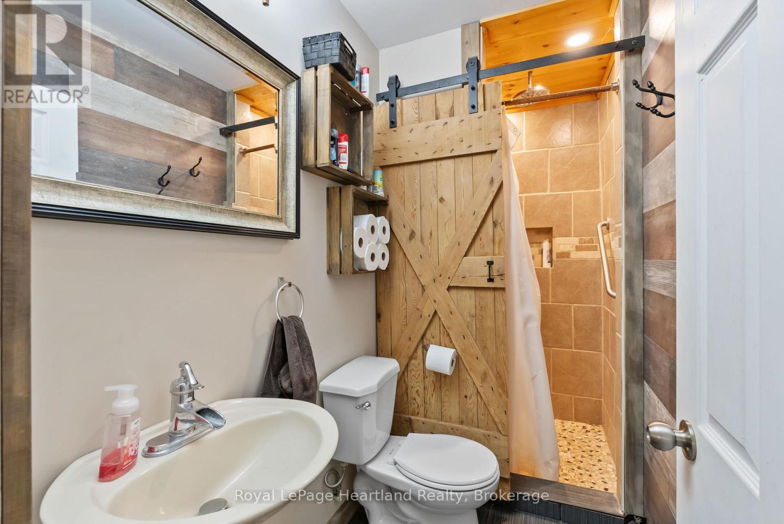 125 ELORA STREET S - 18