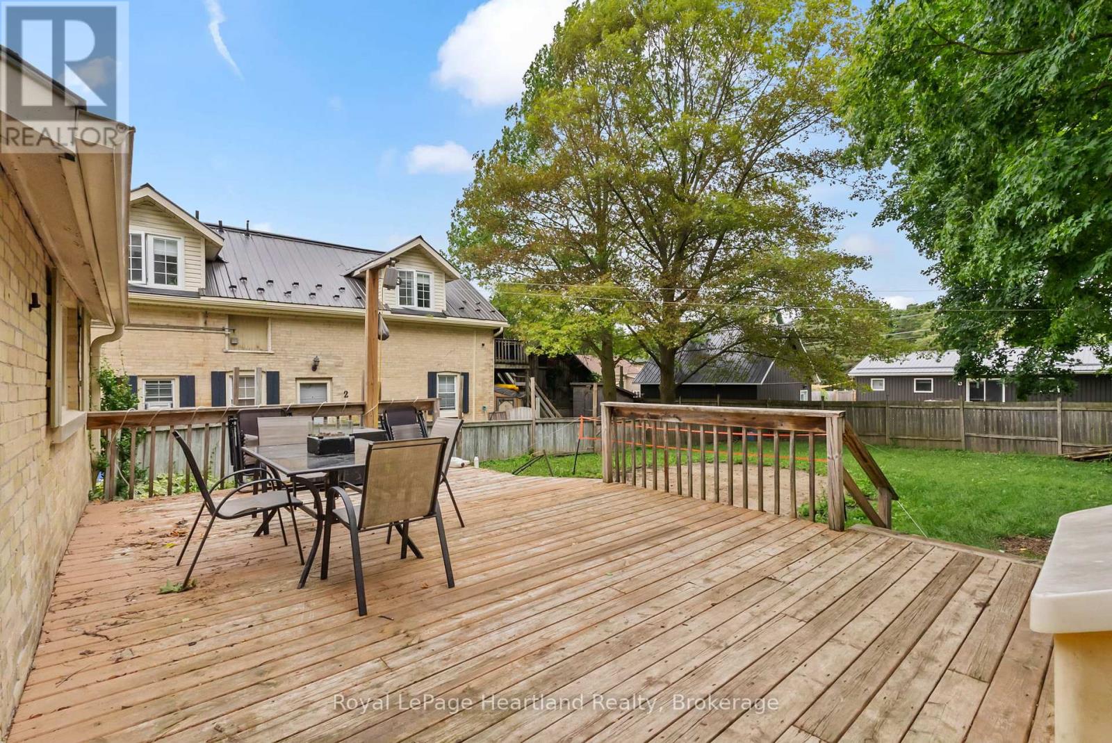 125 ELORA STREET S - 34