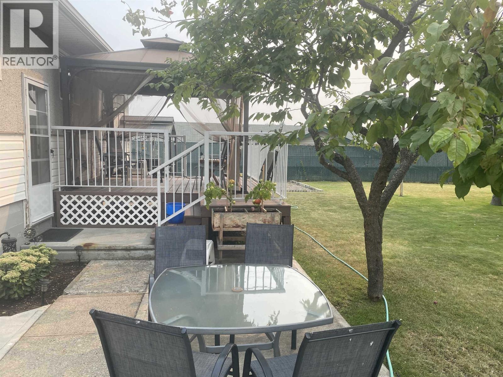 2923 FERRY AVENUE - 6