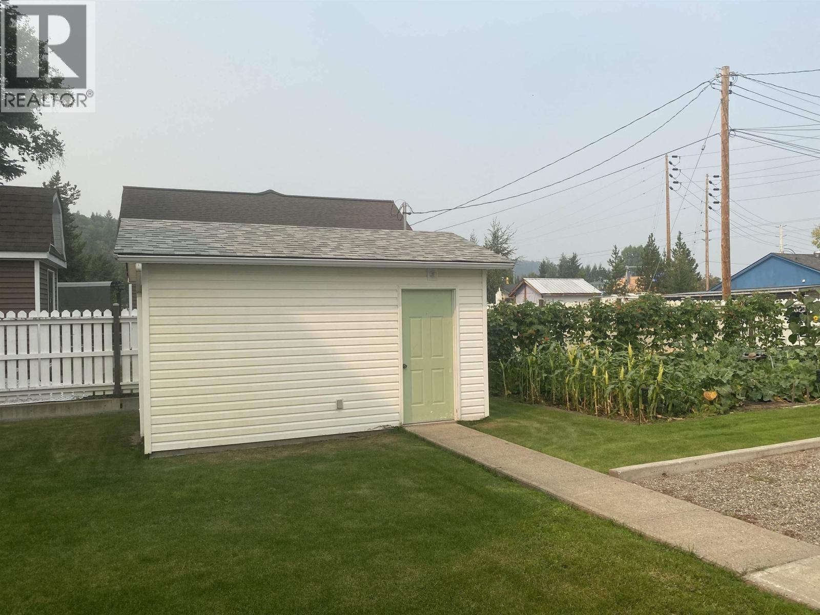 2923 FERRY AVENUE - 18