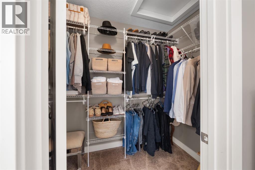 
          20 Lakewood Circle
            <br/>
            <span>Strathmore</span>
            , 
            <span>AB</span>
             <span>T1P1C0</span>
         - Photo 21