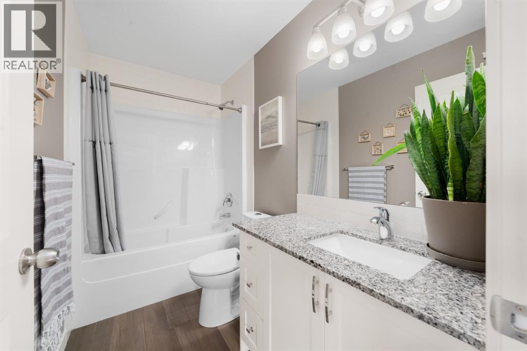 
          20 Lakewood Circle
            <br/>
            <span>Strathmore</span>
            , 
            <span>AB</span>
             <span>T1P1C0</span>
         - Photo 29