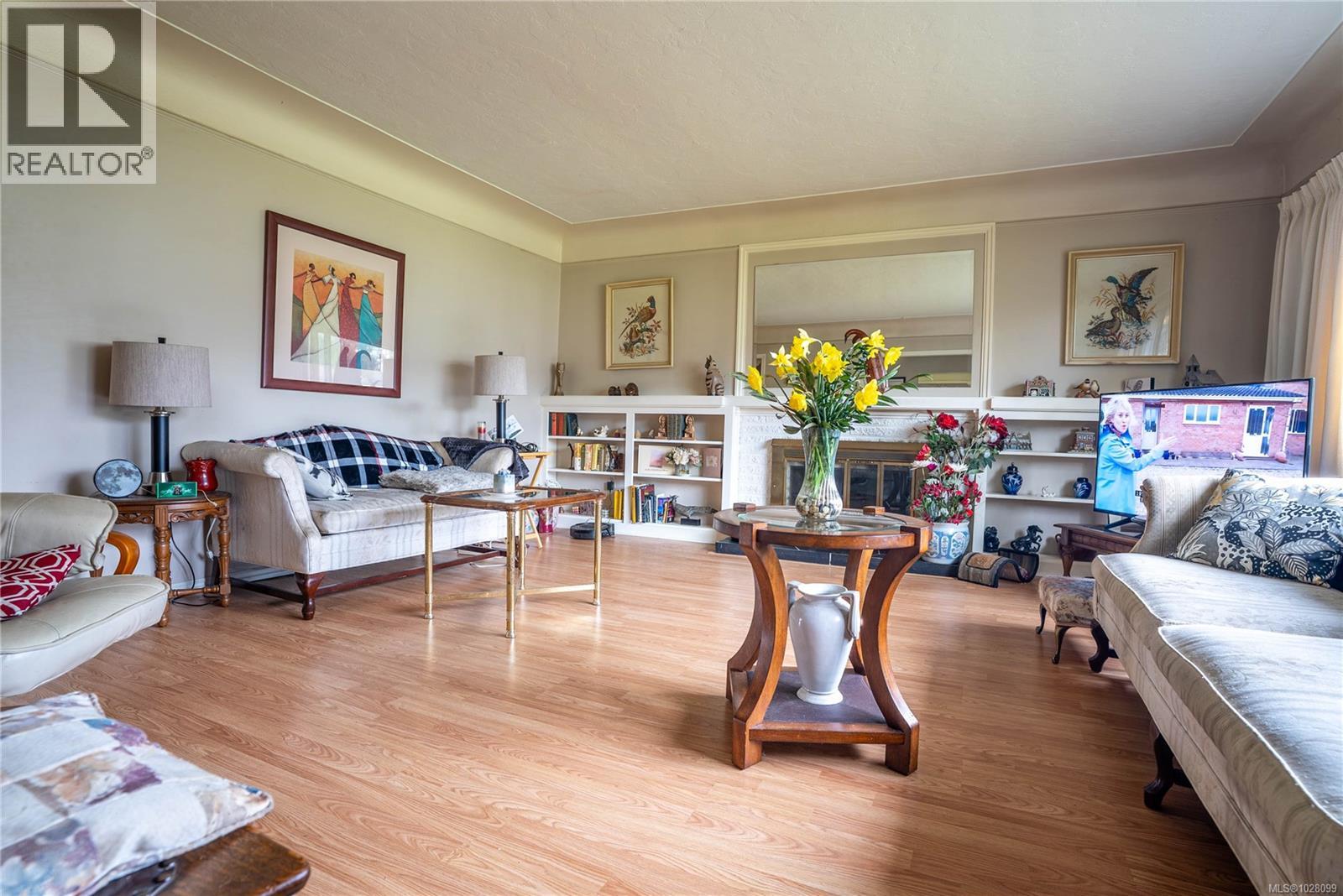 3313 ROLSTON CRES - Image 3