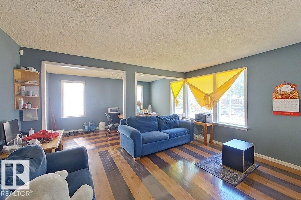 10722 106 ST NW - 10