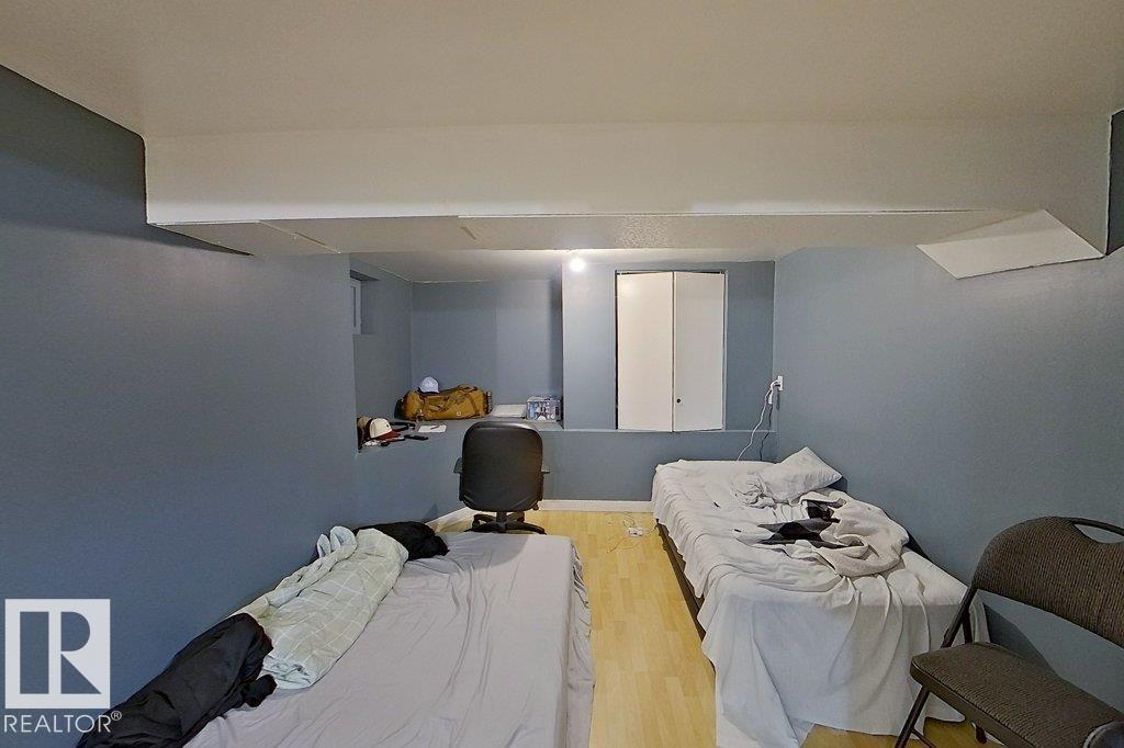 10722 106 ST NW - 18