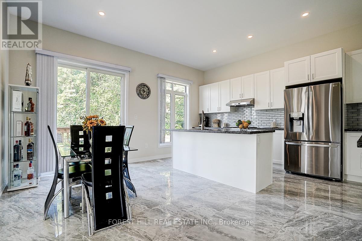 21 DOROTHY CAINE CRESCENT - 16